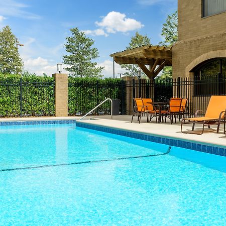 Holiday Inn Charlotte University By Ihg Buitenkant foto