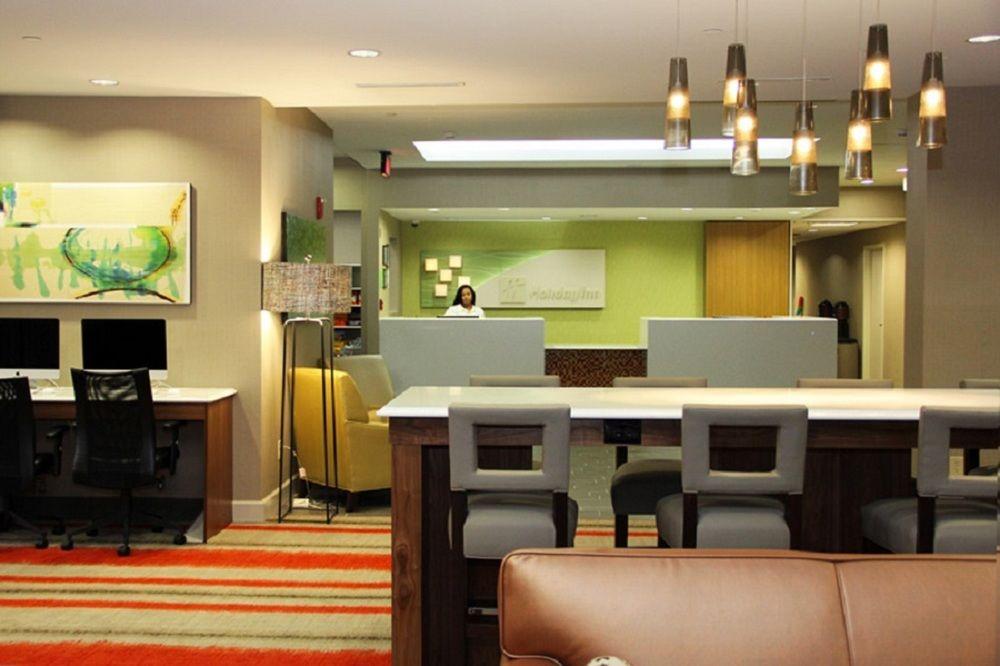 Holiday Inn Charlotte University By Ihg Buitenkant foto