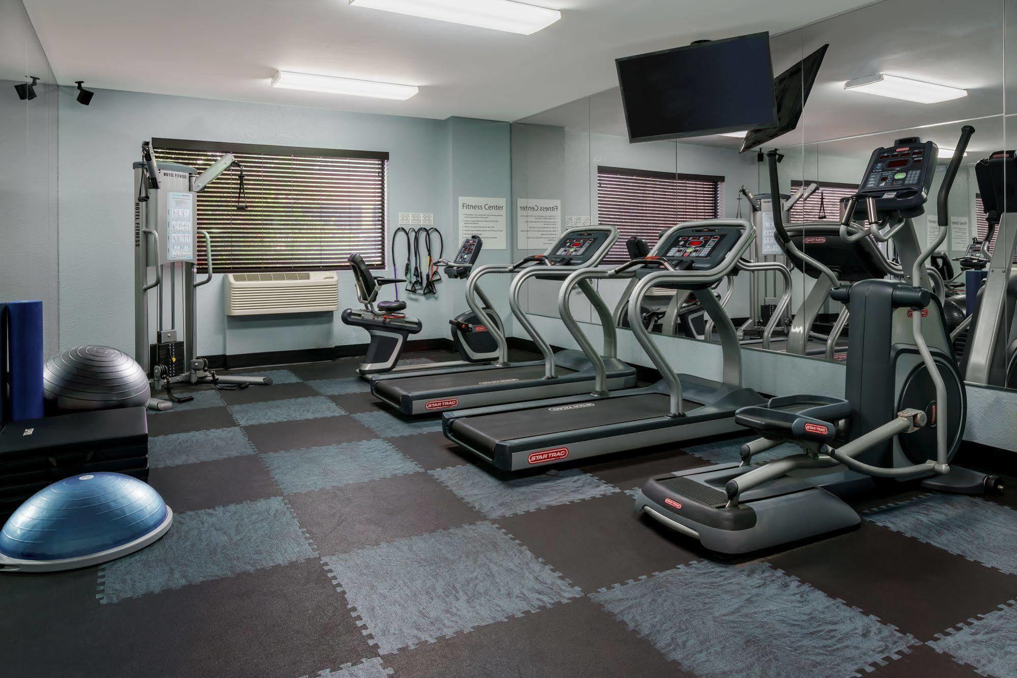 Holiday Inn Charlotte University By Ihg Buitenkant foto